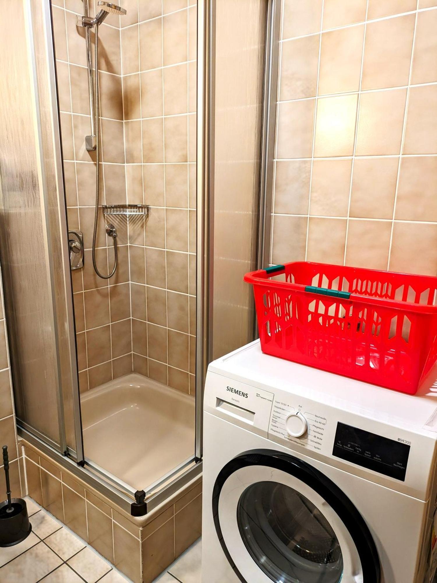 4 Zimmer Geraeumige Und Ruhig Gelegene Ferien- Und Monteurwohnung Nur Fuer Sie Allein Aujvari Vermietungen Spiegelberg Esterno foto