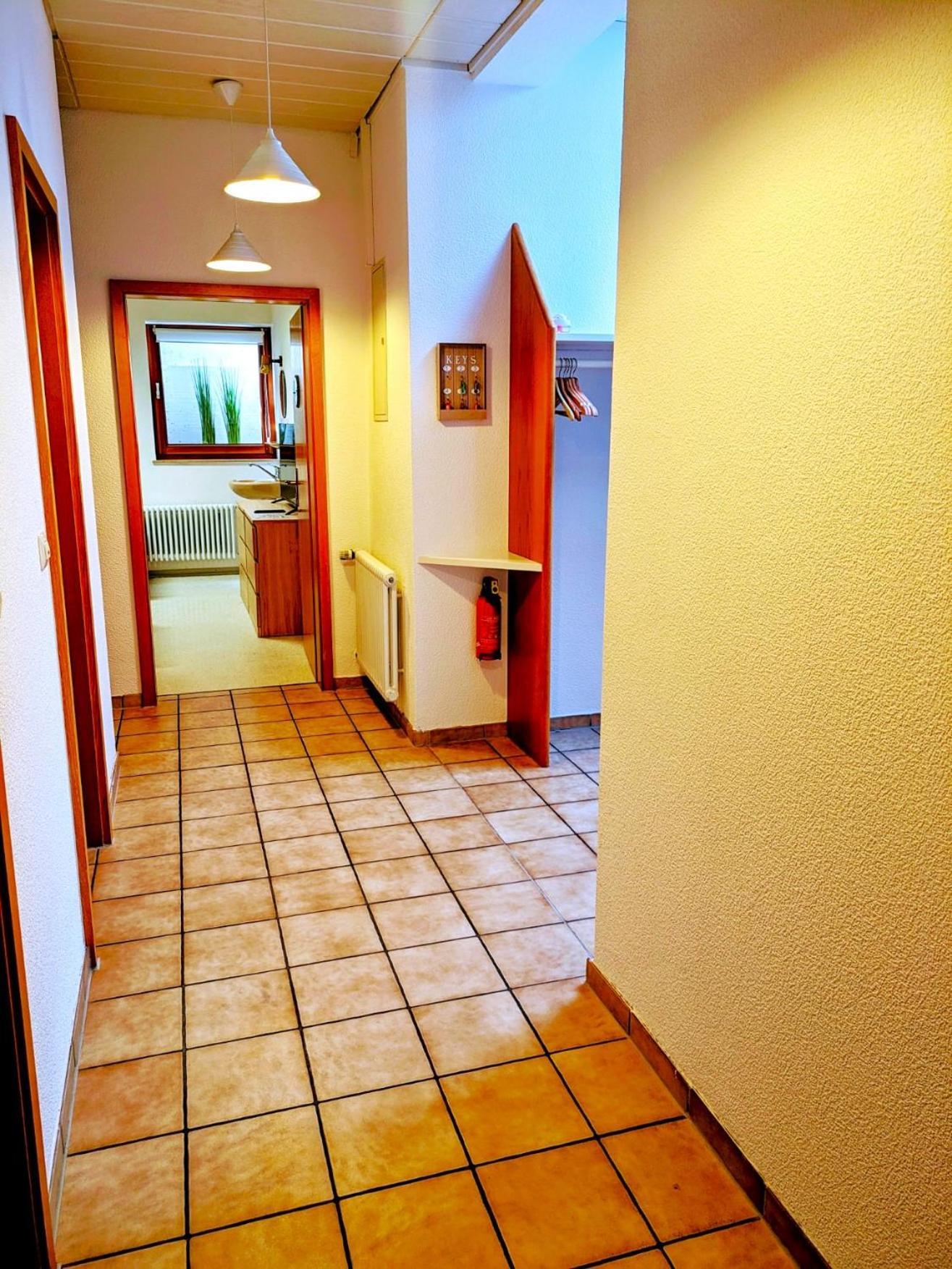4 Zimmer Geraeumige Und Ruhig Gelegene Ferien- Und Monteurwohnung Nur Fuer Sie Allein Aujvari Vermietungen Spiegelberg Esterno foto