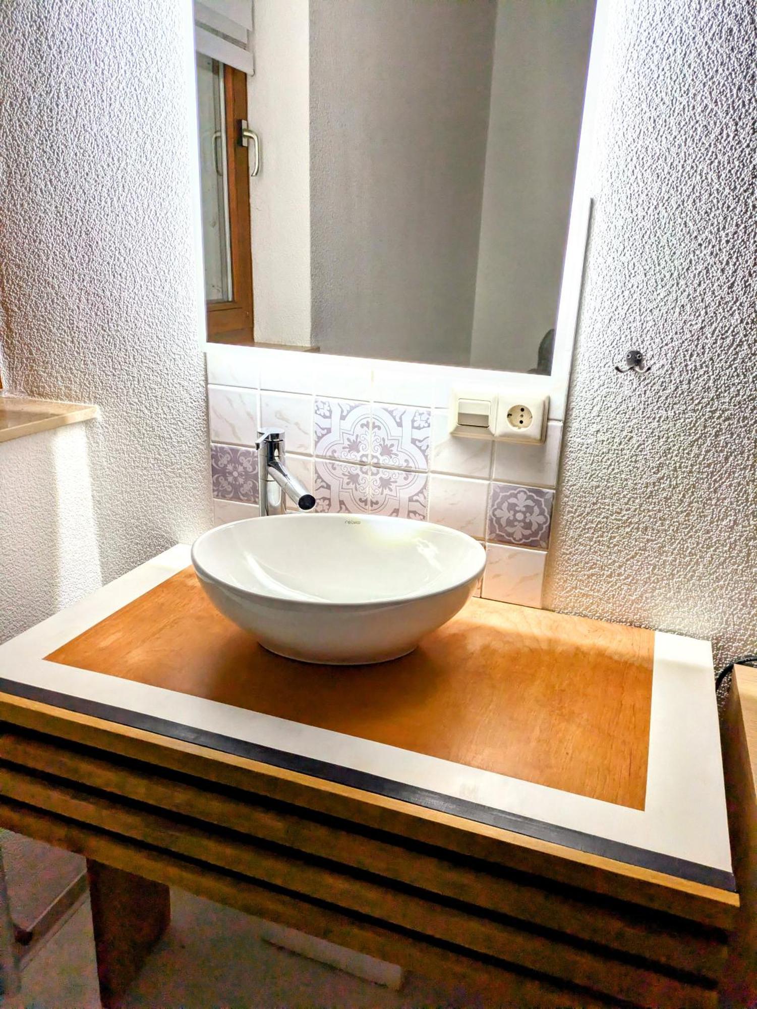 4 Zimmer Geraeumige Und Ruhig Gelegene Ferien- Und Monteurwohnung Nur Fuer Sie Allein Aujvari Vermietungen Spiegelberg Esterno foto